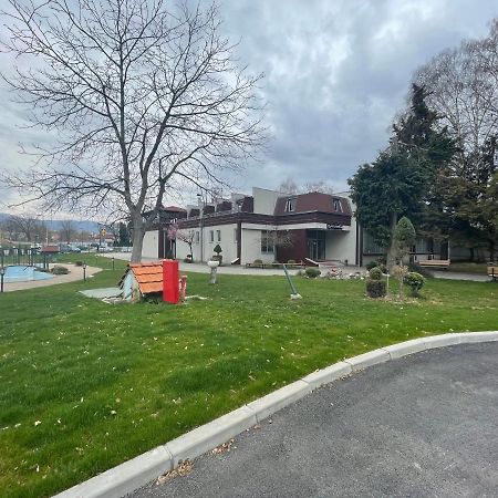 Prenociste Gazela Bed & Breakfast Pirot Bagian luar foto